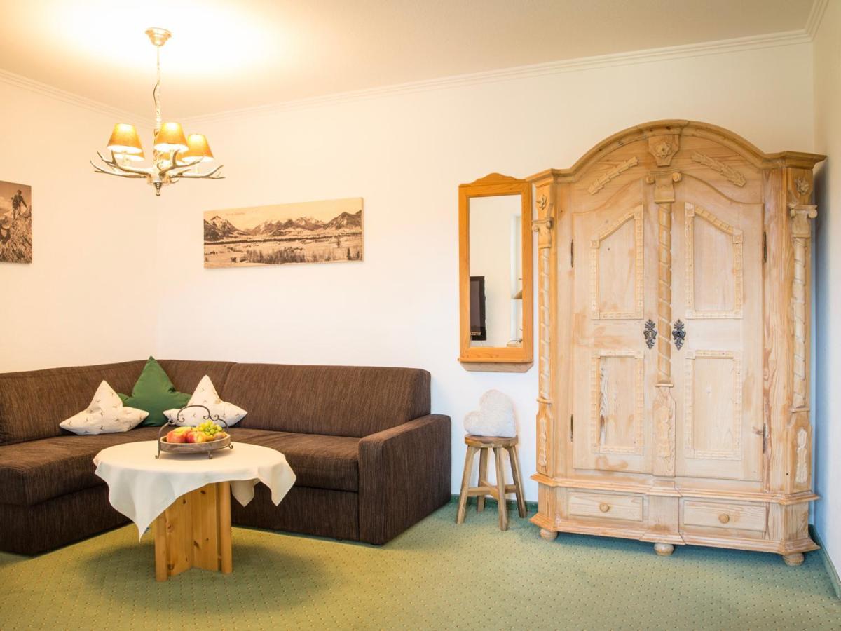 Haus Jaeger Ferienwohnungen Mit Indoor-Pool Inkl. Chiemgaukarte Ruhpolding Exterior photo